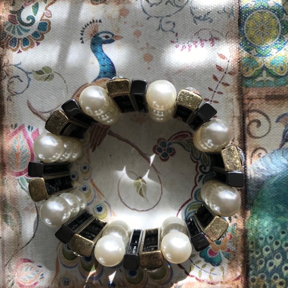 Pearls Swarovski Crystal Genuine Hematite Bracelet - Picture 6 of 16